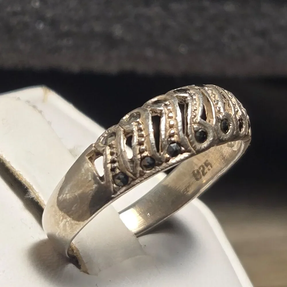Marcasite vintage sterling silver ring sz 9